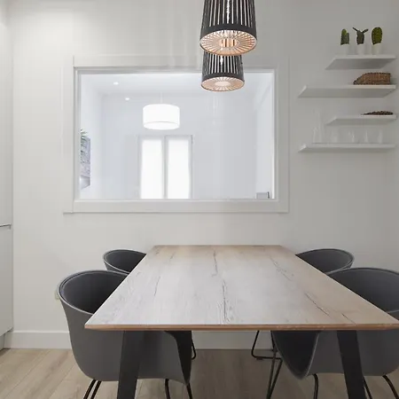 Always Easy I Chillida Apartment