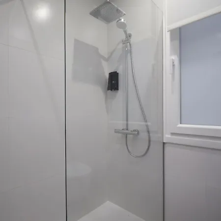 Always Easy I Chillida