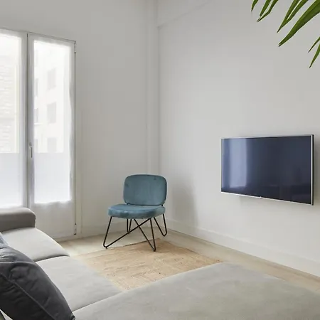 Apartment Always Easy I Chillida