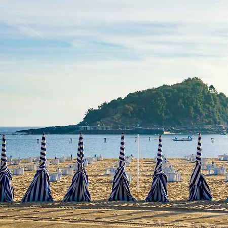 Apartment Always Easy I Chillida